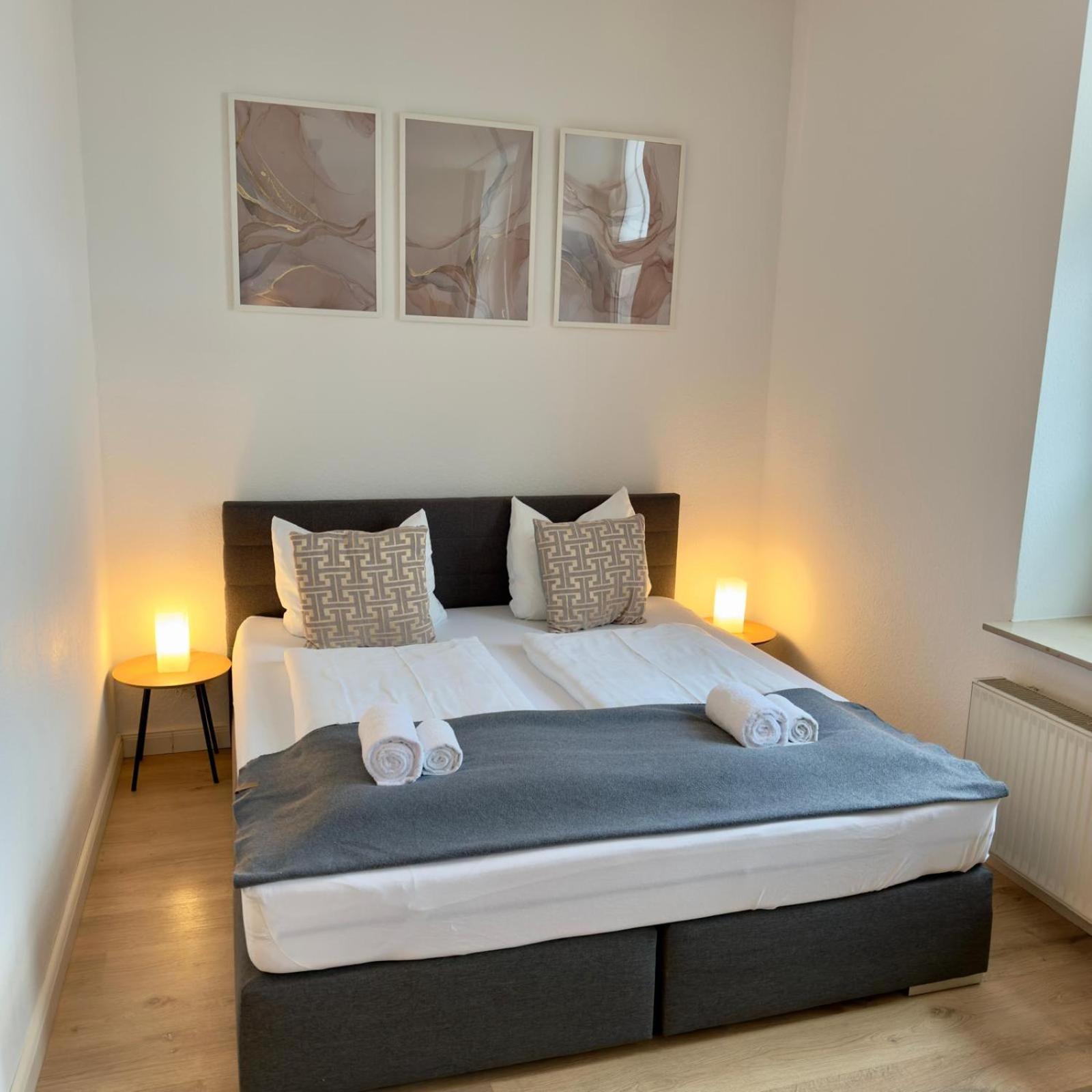 Raha Apartments - Modernes Studio-Apartment - Hbf - Gratis Parkplatz Эрфурт Экстерьер фото
