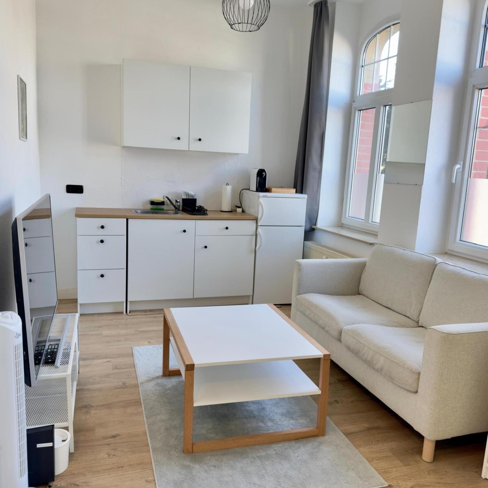 Raha Apartments - Modernes Studio-Apartment - Hbf - Gratis Parkplatz Эрфурт Экстерьер фото